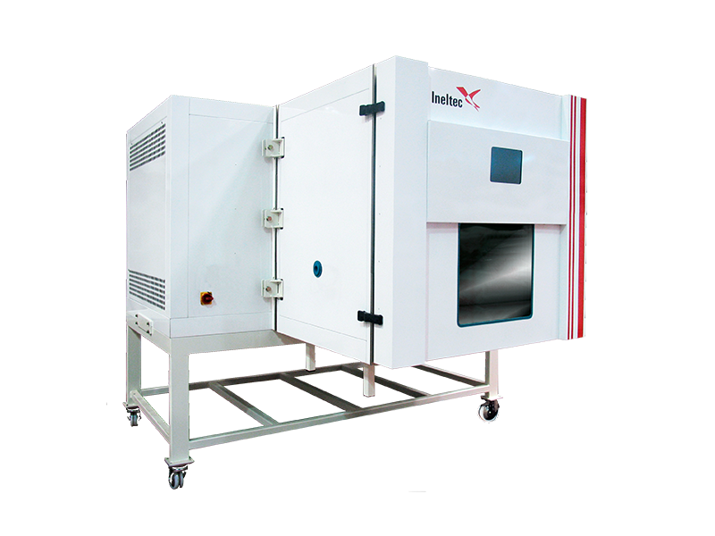 Combined climatic test chambers